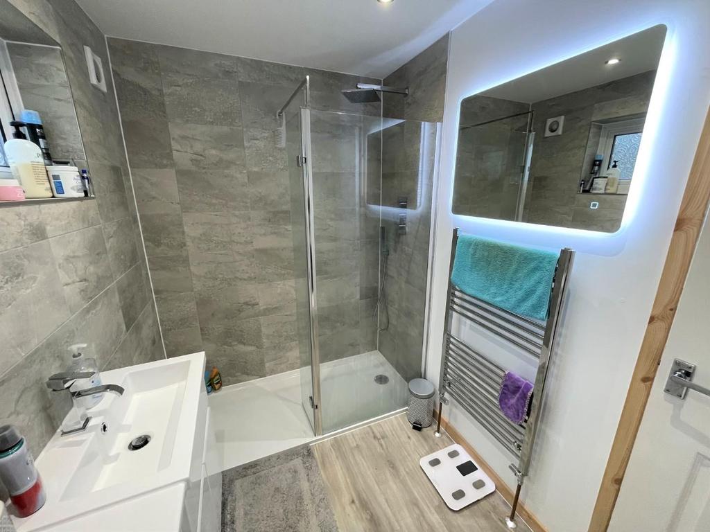 Trelawney Rise, Torpoint 3 bed terraced house £170,000