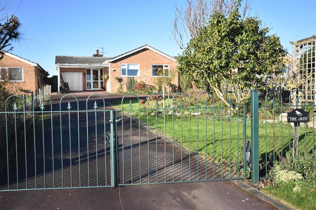 Hopyard Lane, Bathley, Newark 3 bed detached bungalow £350,000