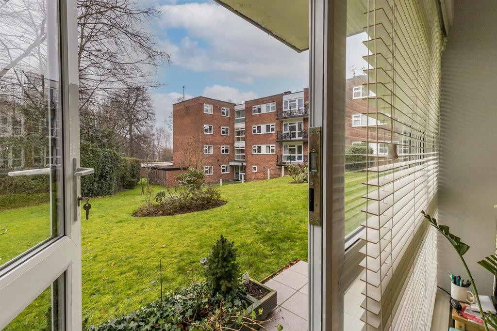 Townfield Gardens, Townfield Road... 2 bed apartment £220,000