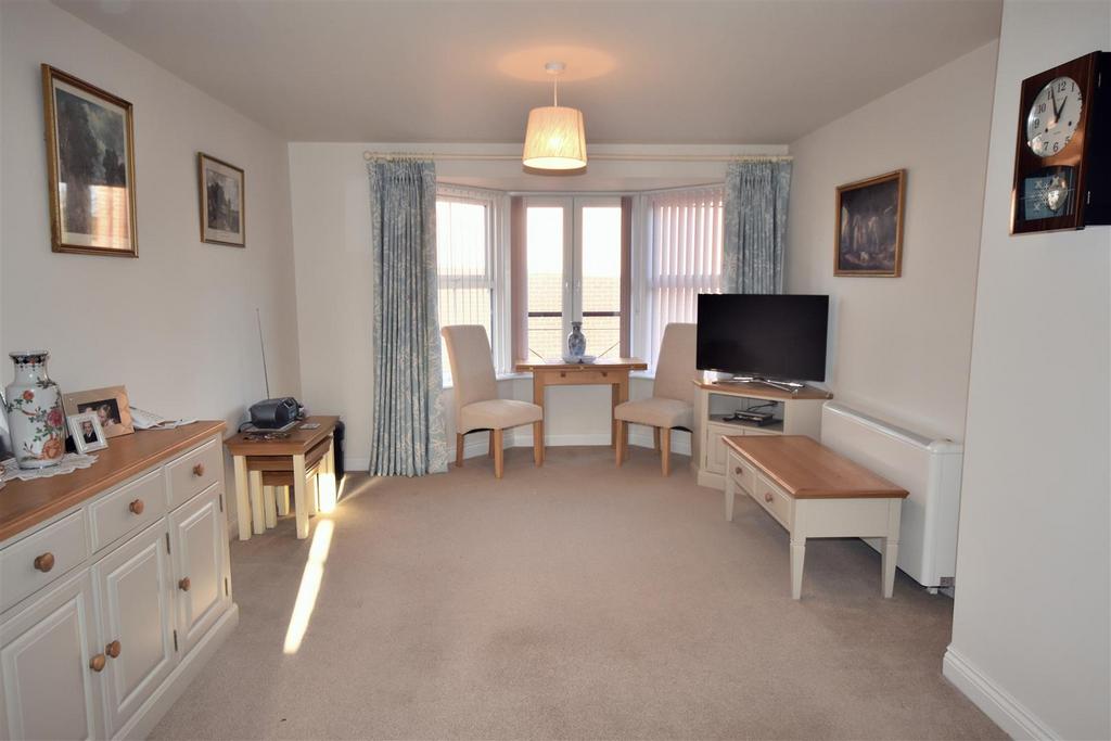 Warwick Road, Balderton, Newark 1 bed apartment for sale £112,500