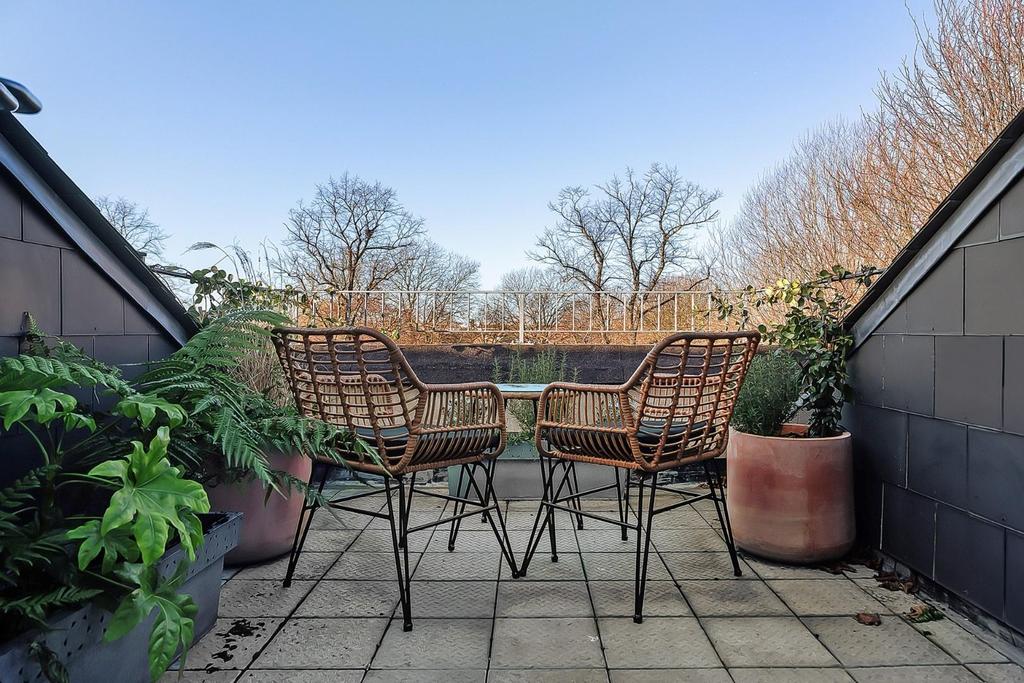 Roof Terrace (1).jpg