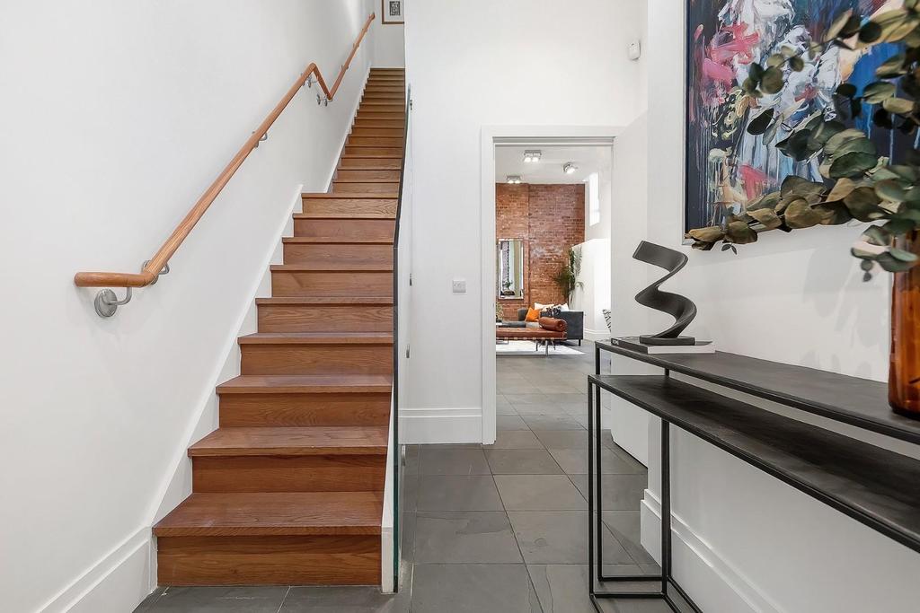 Staircase (1).jpg