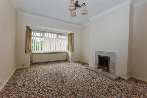 7 Beech Lawn, Anlaby, Hull, HU10 7BN