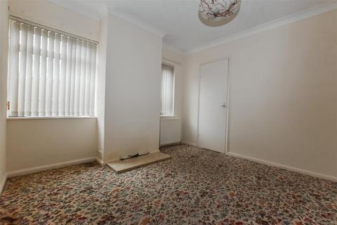 7 Beech Lawn, Anlaby, Hull, HU10 7BN