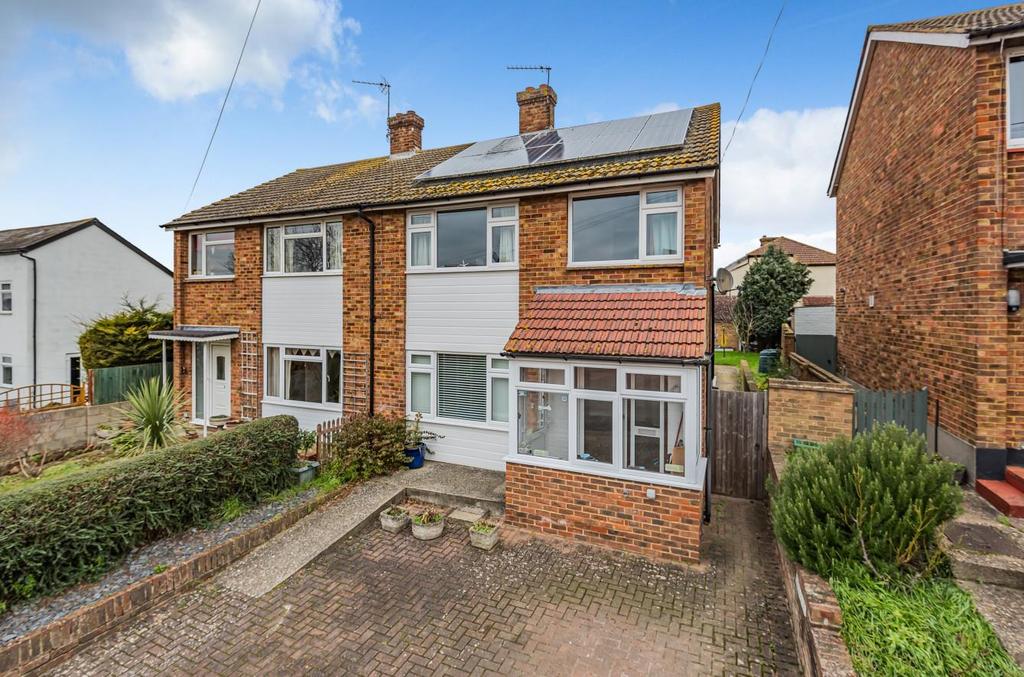 School Lane, Horton Kirby, Dartford 3 bed semidetached house £425,000