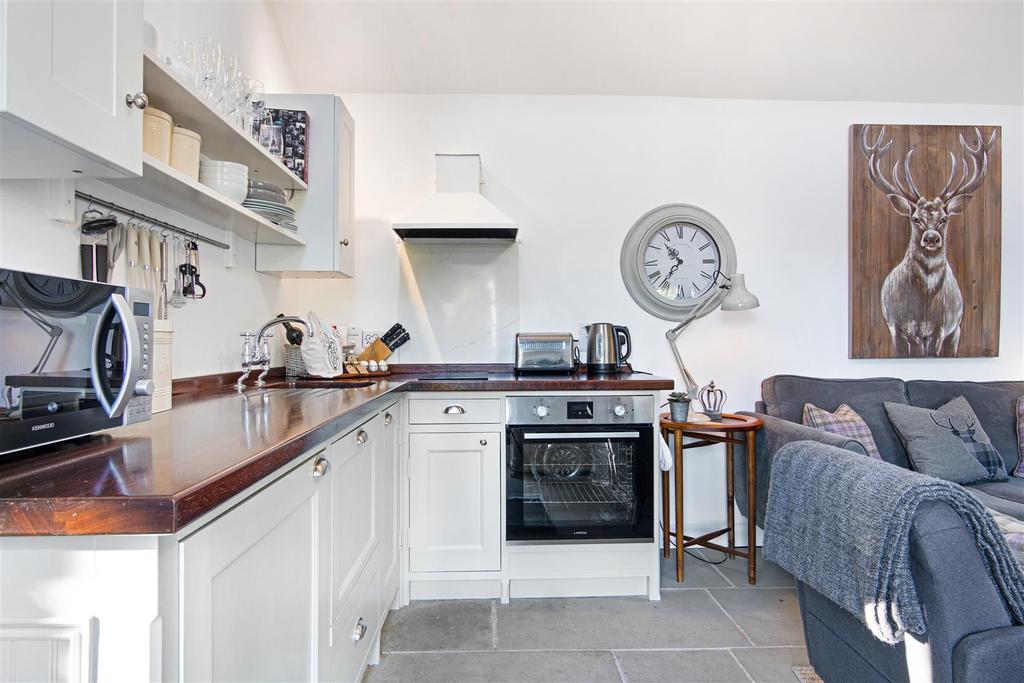 Kitchen/living area