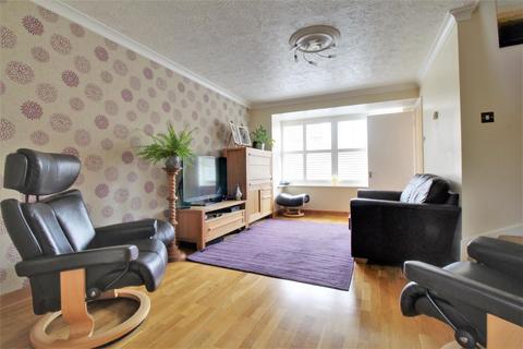27 Broad Leys Road, Barnwood, Gloucester, GL4 3YW