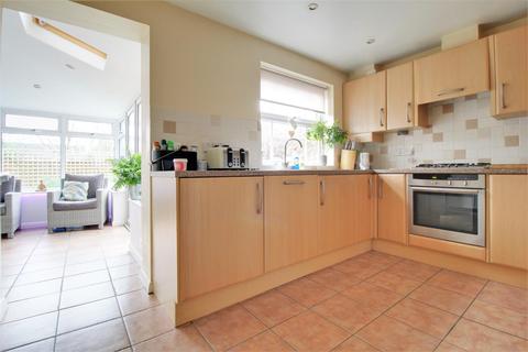 27 Broad Leys Road, Barnwood, Gloucester, GL4 3YW