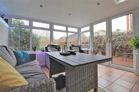 27 Broad Leys Road, Barnwood, Gloucester, GL4 3YW