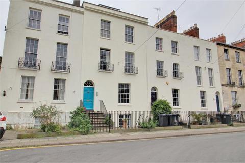 Flat 4, 10 Brunswick Square, Gloucester, GL1 1UG