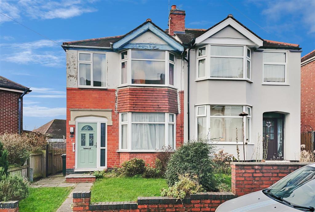 Purefoy Road, Cheylesmore, Coventry 3 bed semidetached house for sale
