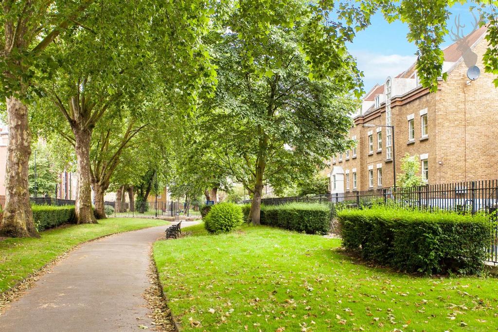 Stepney Green, London 1 bed apartment £400,000