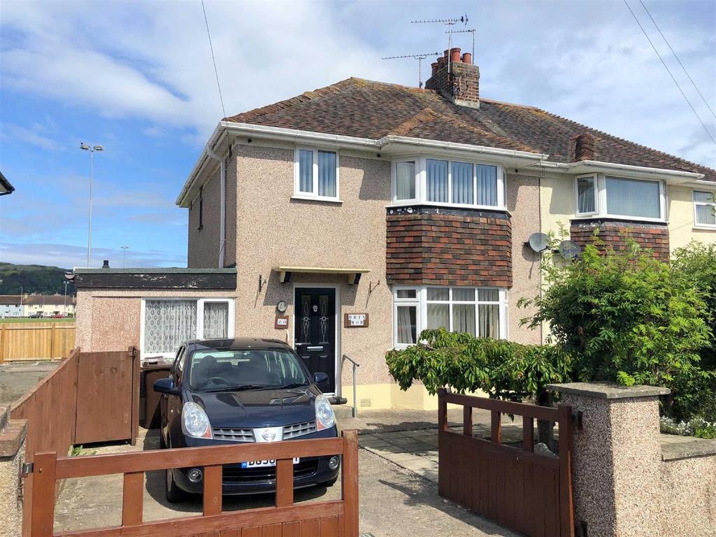 Rhuddlan Avenue, Llandudno 4 bed semidetached house £255,000