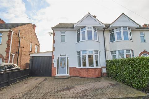 3 bedroom semi-detached house for sale - Charnwood Road, Barwell