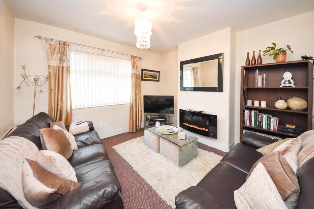 Monument Mansions, Wigan Lane, Wigan, WN1 2LE 2 bed apartment £80,000