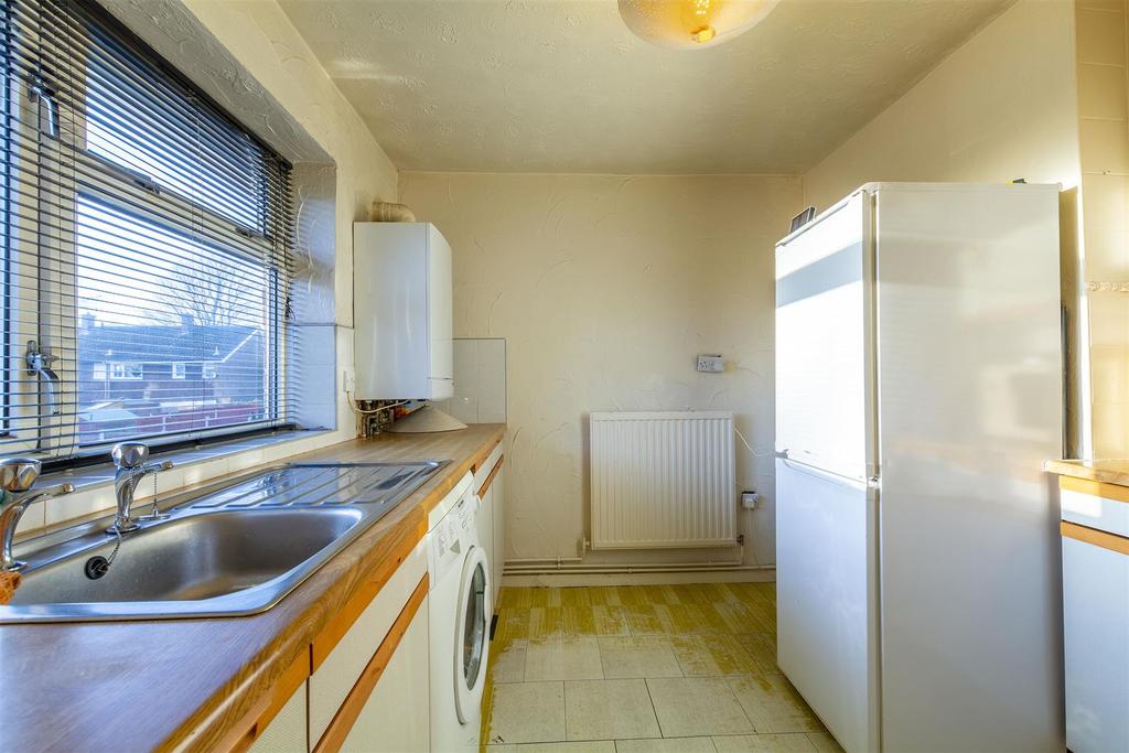 Kitchen (2)-HDR copy.jpg