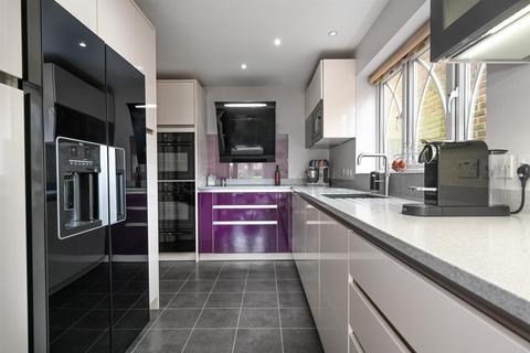 2 Weldon Drive, West Molesey, KT8 2NT