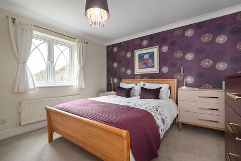 2 Weldon Drive, West Molesey, KT8 2NT
