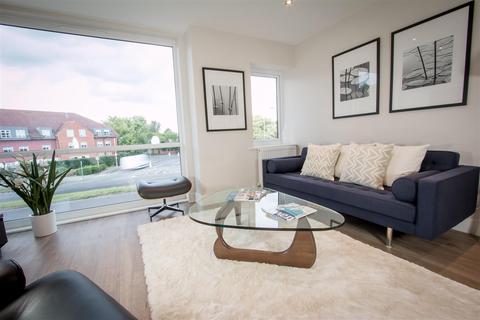 2 bedroom apartment for sale - Kingswood Place, Hayes