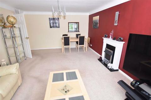 2 bedroom apartment for sale - Parkbury Court, Prenton, CH43