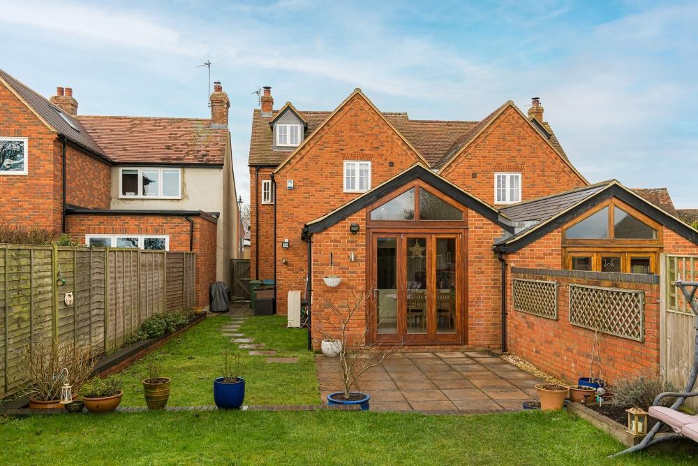 Temple Street, Brill, Aylesbury 3 bed semidetached house £625,000