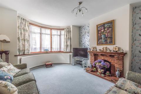 3 bedroom semi-detached house for sale - Canterbury Way, Croxley Green, Rickmansworth