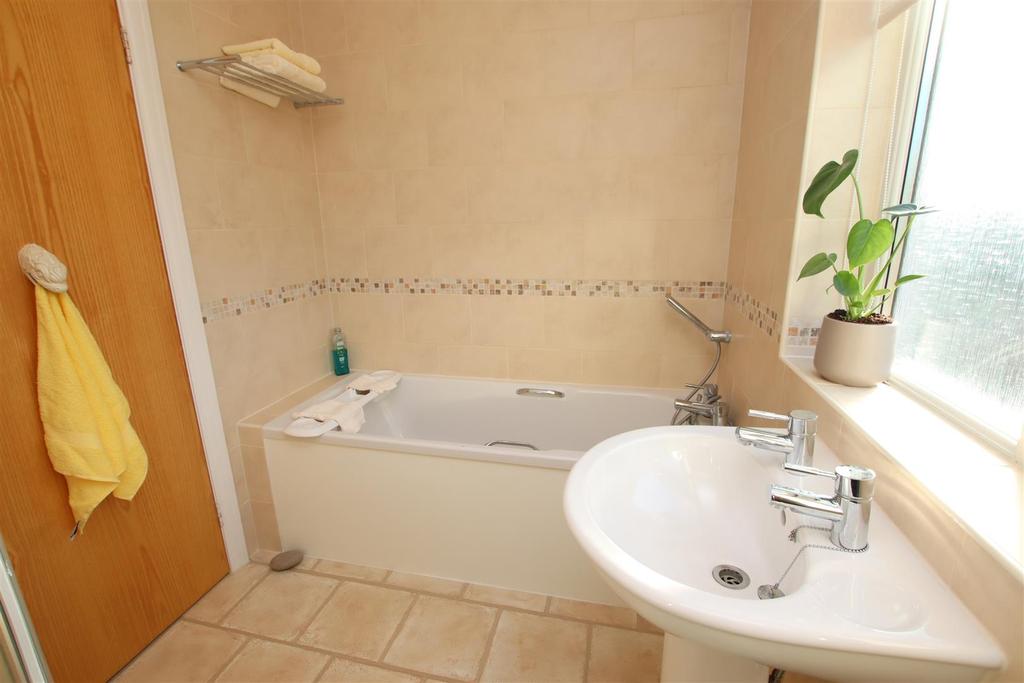 Bathroom.JPG