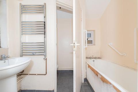 60 Miles Road, Epsom, KT19 9AD