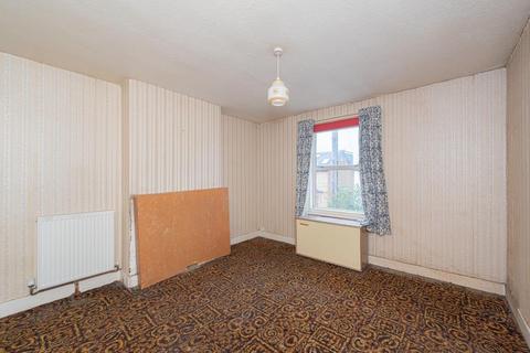 60 Miles Road, Epsom, KT19 9AD