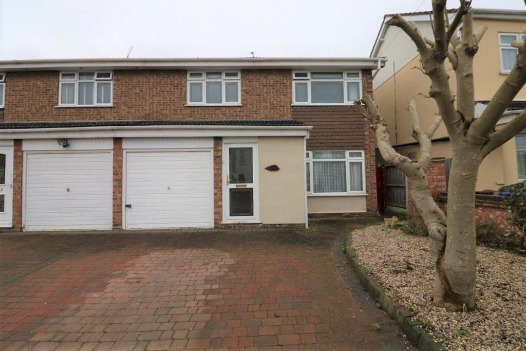Victoria Avenue, Grays 4 bed semidetached house £1,500 pcm (£346 pw)
