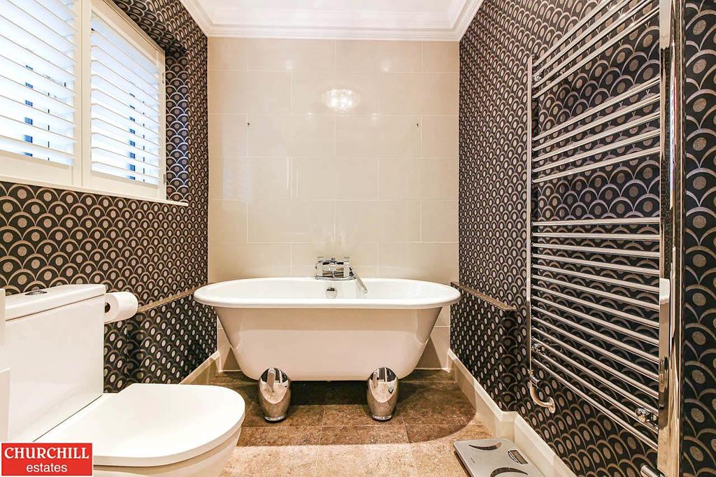 Bathroom2.jpg
