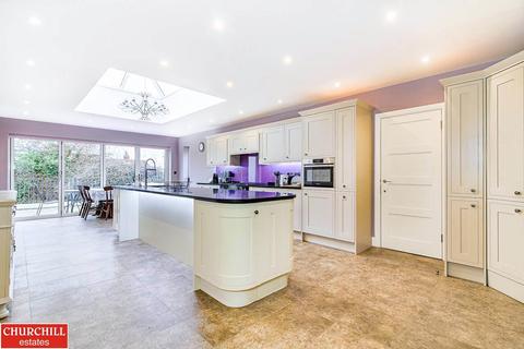 9 Homefield Close, Epping, CM16 4RB