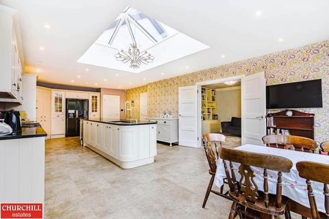 9 Homefield Close, Epping, CM16 4RB