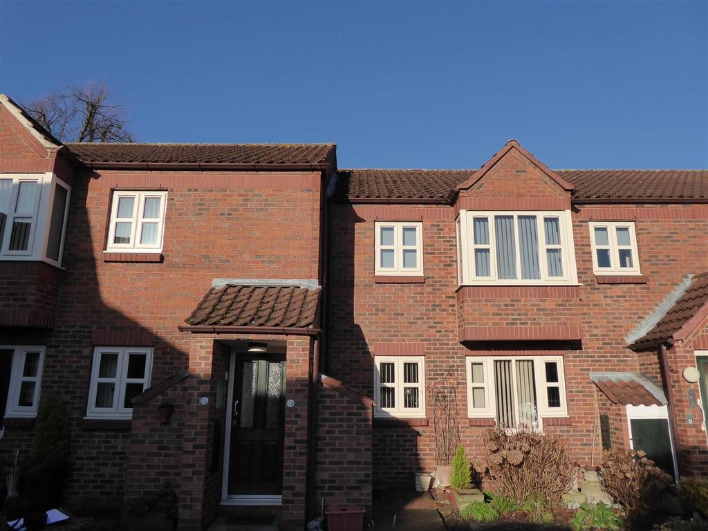 Applegarth Court, Northallerton 2 bed apartment £135,000