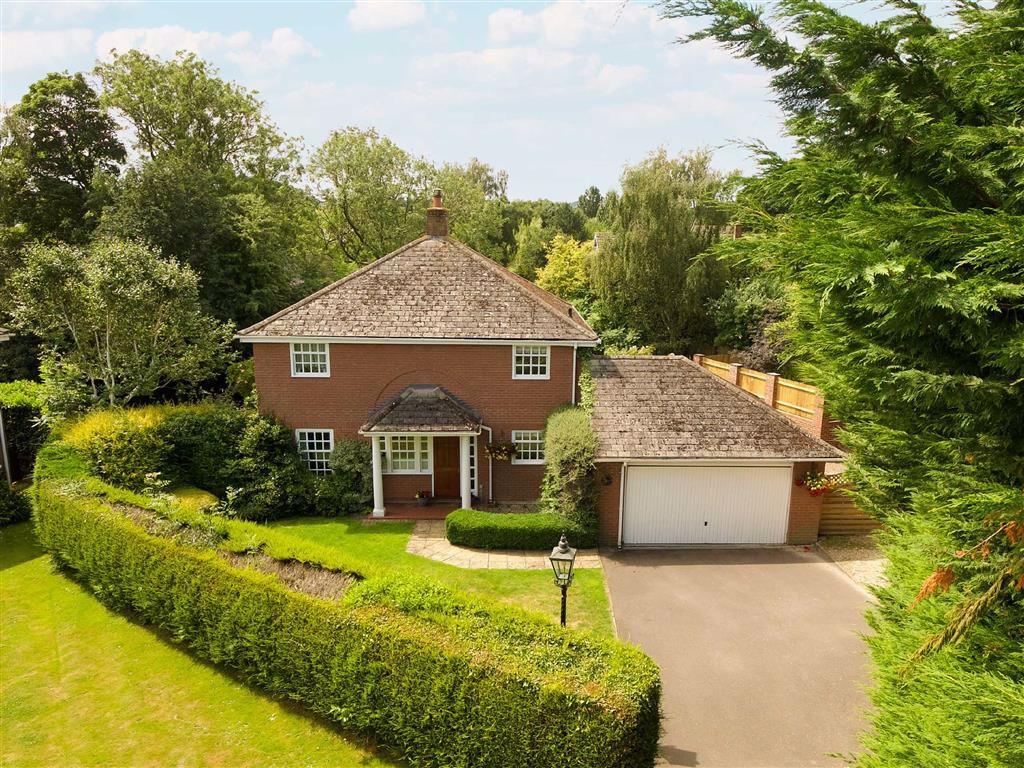 Mowforth House, 3, Moss Close... 4 bed detached house £520,000