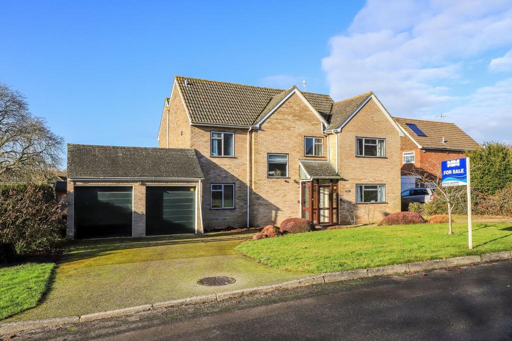 Laverstock Park, Laverstock 4 bed detached house £800,000
