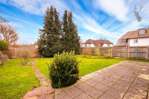 4 Orchard Drive, Theydon Bois, Epping, CM16 7DJ