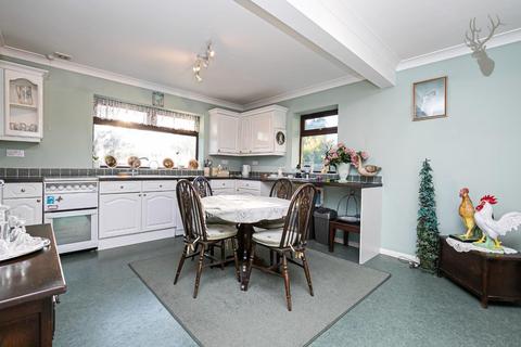 22 Hornbeam Road, Theydon Bois, Epping, CM16 7JX
