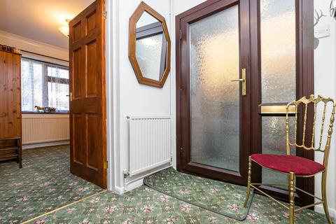 22 Hornbeam Road, Theydon Bois, Epping, CM16 7JX
