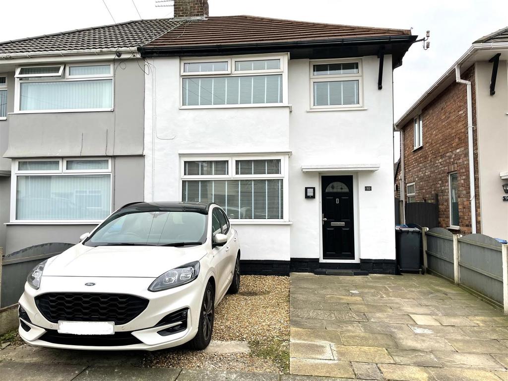 Ashbourne Crescent, Huyton, Liverpool 3 bed semidetached house £190,000