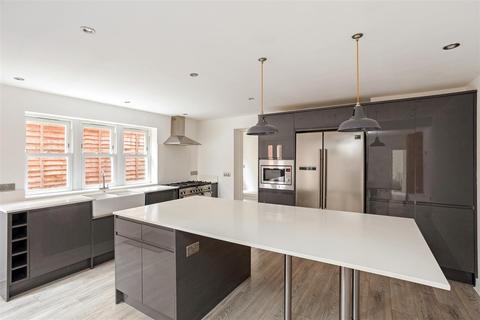 31 Exchange Road, Ascot, SL5 7AW