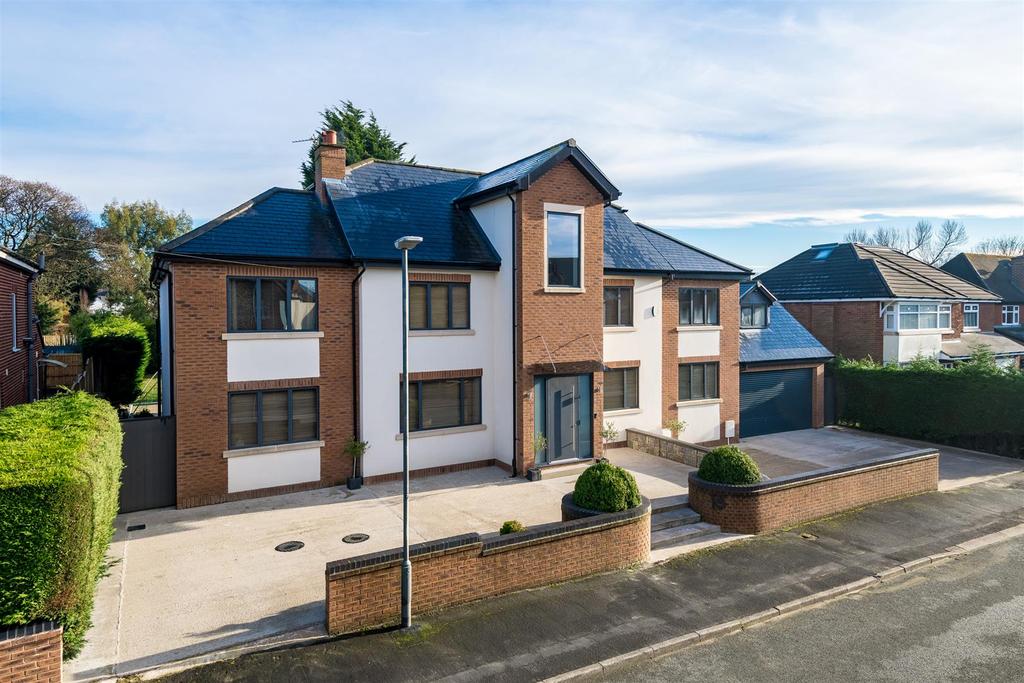 Brooklands Road, Eccleston, St Helens, WA10 5 7 bed detached house £