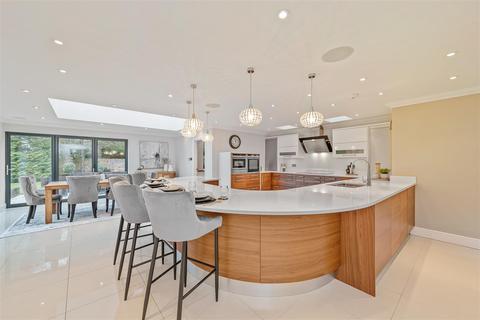 4 Onslow Drive, Ascot, SL5 7UL