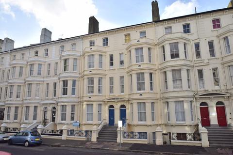 2 bedroom flat to rent - Lascelles Terrace, Eastbourne