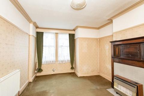 2 bedroom semi-detached house for sale - Victoria Road, Bromley