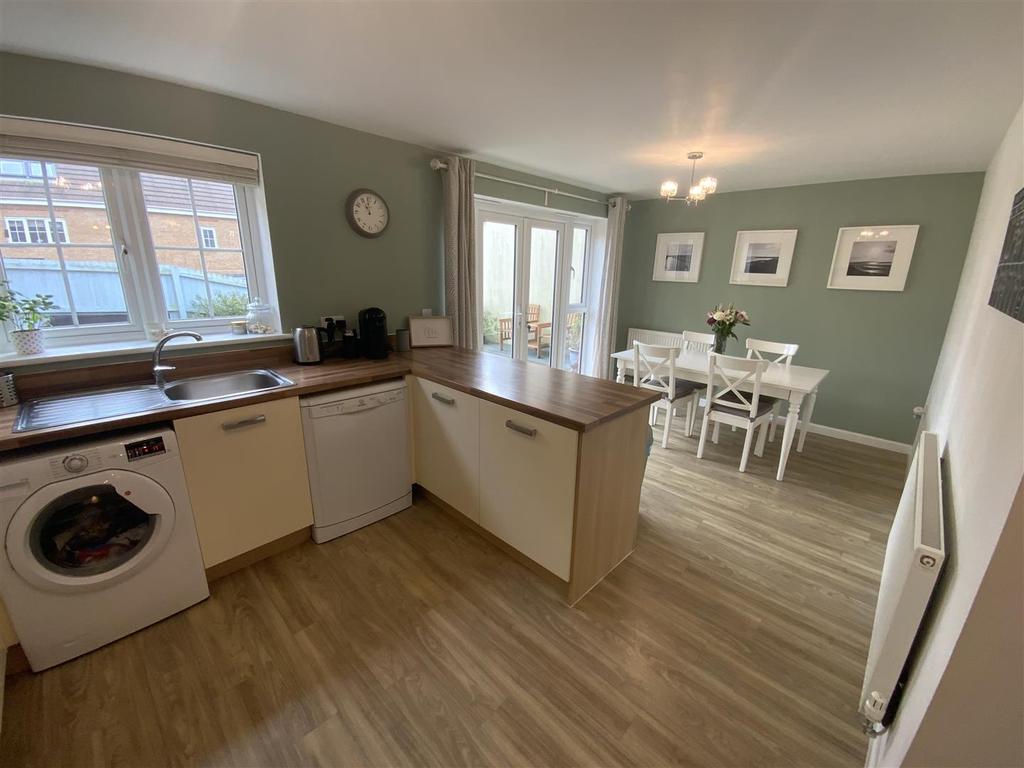 Kitchen With Dining Area:
