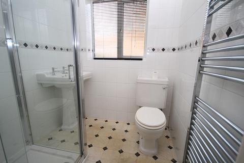 40 Simpson Grove, Bradford, BD10 9SD