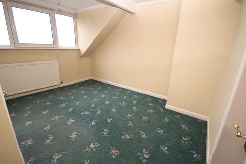 40 Simpson Grove, Bradford, BD10 9SD