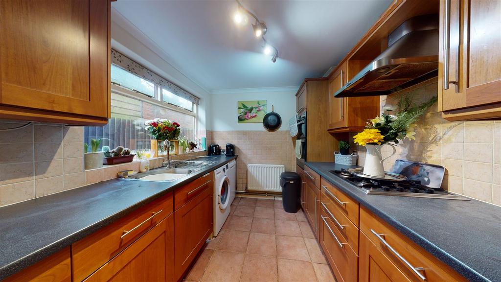 Lyndhurst Road, Ramsgate 4 bed detached house £450,000