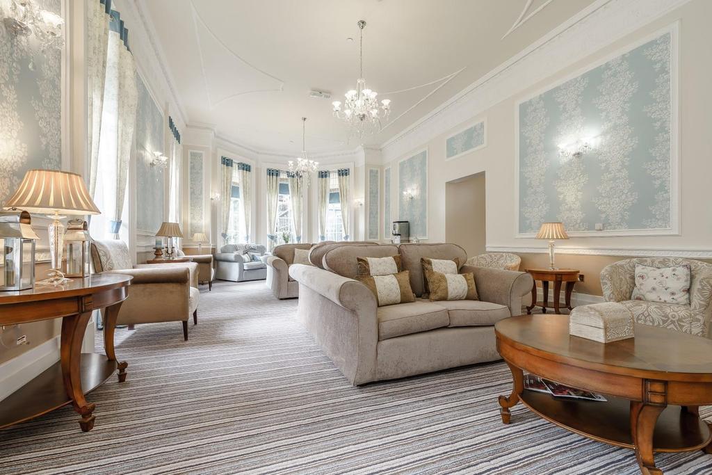 Kenton Lodge- Communal homeowners lounge.jpg